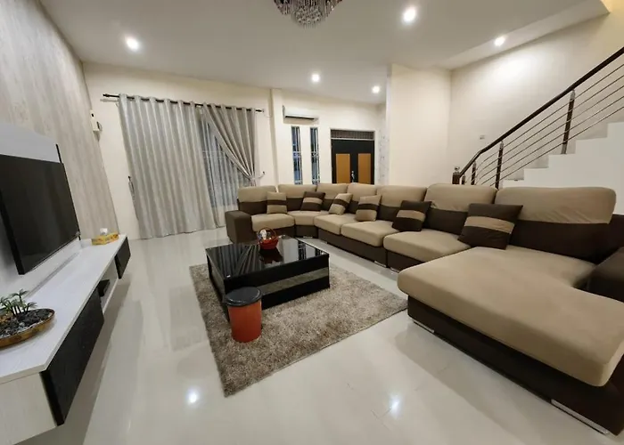 Little Orange Homestay
